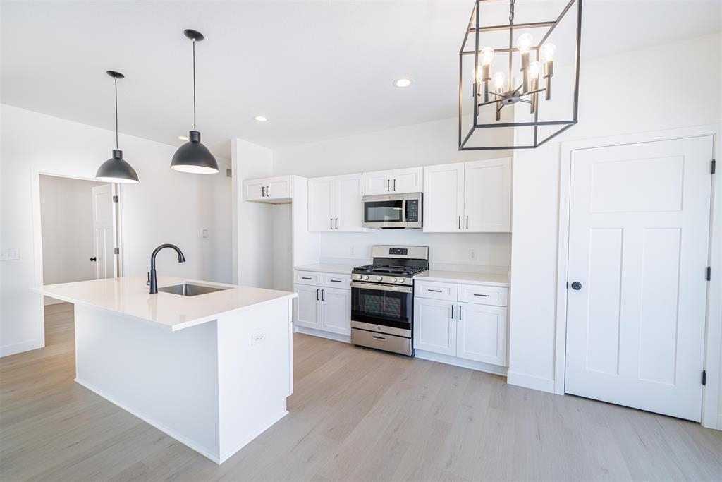 1738 East Kyle Beloit, WI 53511 - Photo 3 of 7