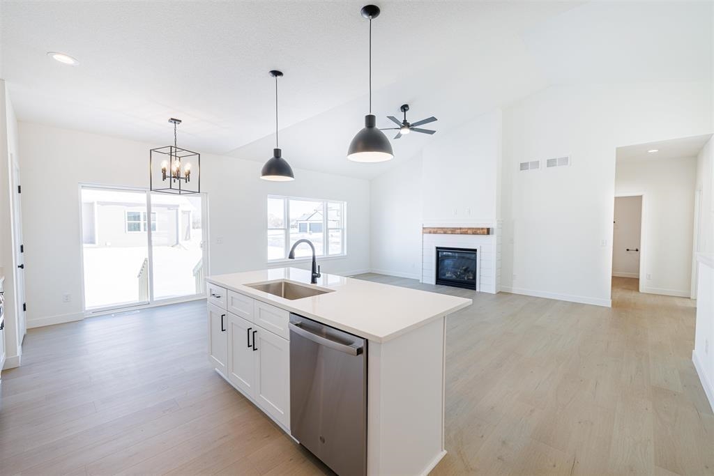 1738 East Kyle Beloit, WI 53511 - Photo 4 of 7