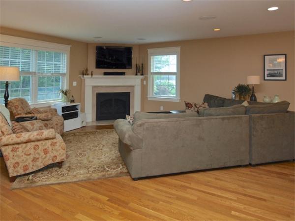 769 Webster Street Needham, MA 02492 - Photo 8 of 20