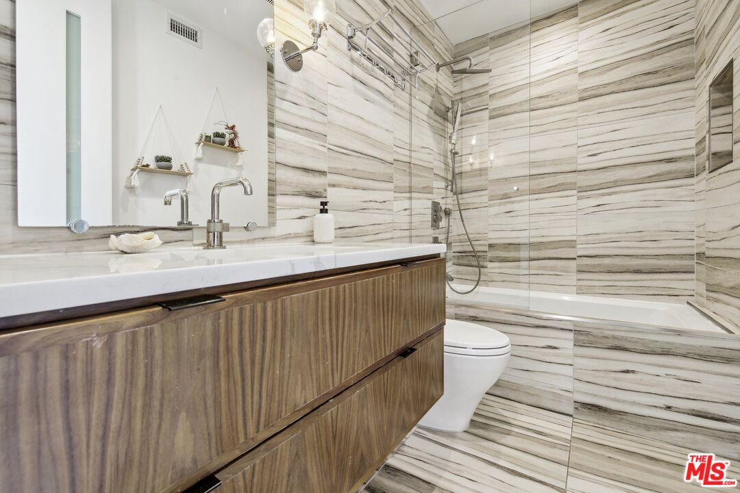 1506 Walnut Avenue Venice, CA 90291 - Photo 21 of 29