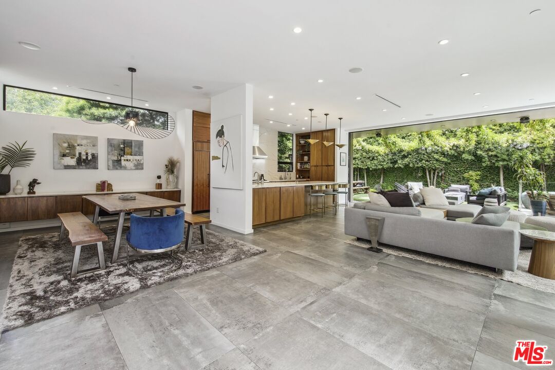 1506 Walnut Avenue Venice, CA 90291 - Photo 4 of 29