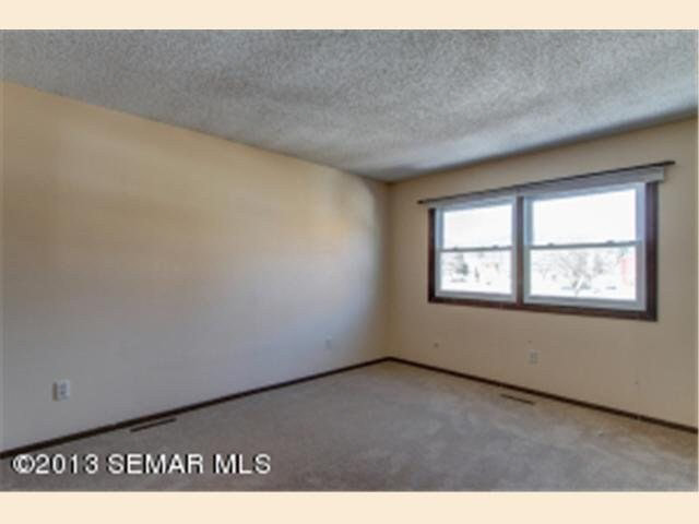 37 Viking Village Drive Rochester, MN 55901 - Photo 13 of 26