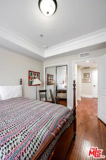 $935,000 | 12026 Hoffman Street, Unit 104, Studio City, CA 91604