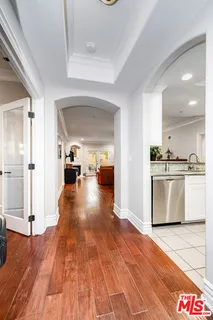 $935,000 | 12026 Hoffman Street, Unit 104, Studio City, CA 91604