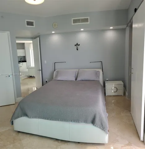 $579,900 | 350 South Miami Avenue, Unit 2714, Miami, FL 33130