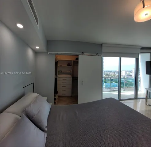 $579,900 | 350 South Miami Avenue, Unit 2714, Miami, FL 33130