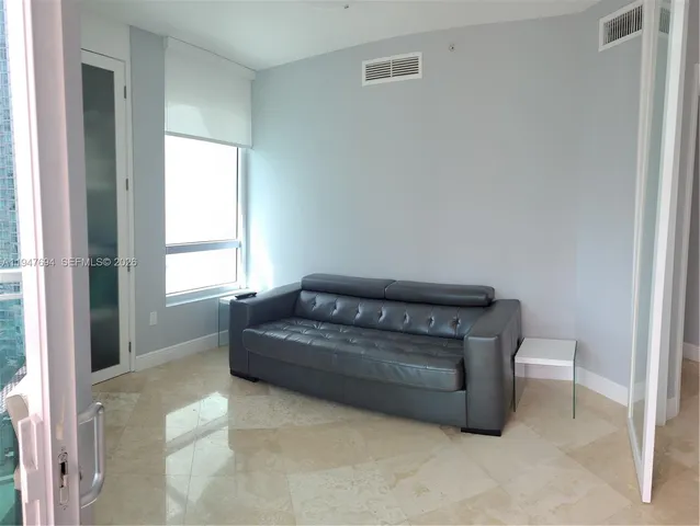 $579,900 | 350 South Miami Avenue, Unit 2714, Miami, FL 33130