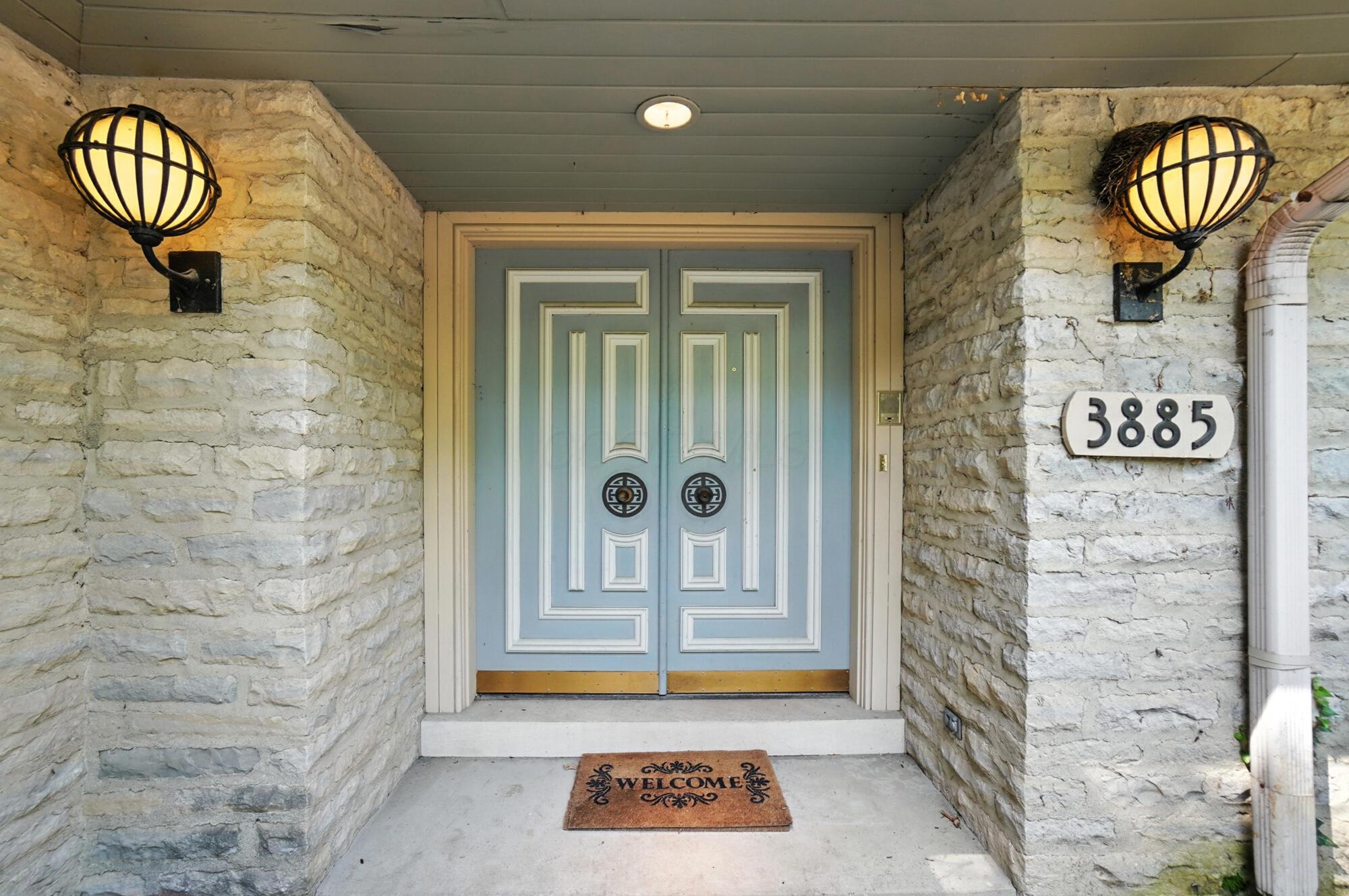 3885 Woodbridge Road Columbus, OH 43220 - Photo 13 of 158 014