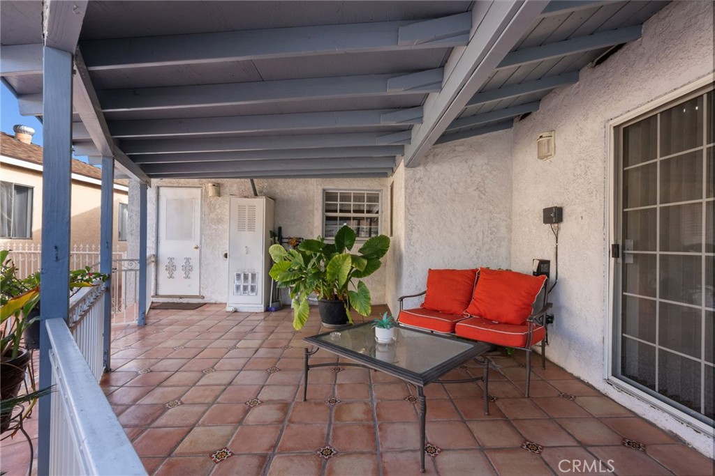 622 Griffith Street San Fernando, CA 91340 - Photo 28 of 35 a outdoor living space with furniture