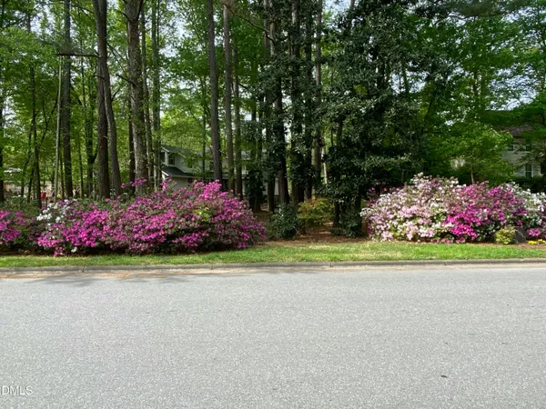 $1,080,000 | 996 Cleland Drive, Chapel Hill, NC 27517