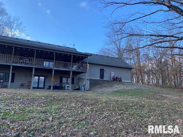 $515,000 | 12043 East 2170th Road, Marshall, IL 62441