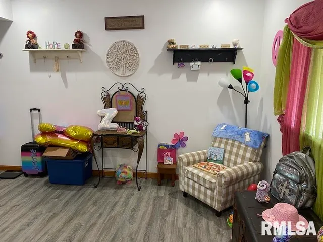 $515,000 | 12043 East 2170th Road, Marshall, IL 62441