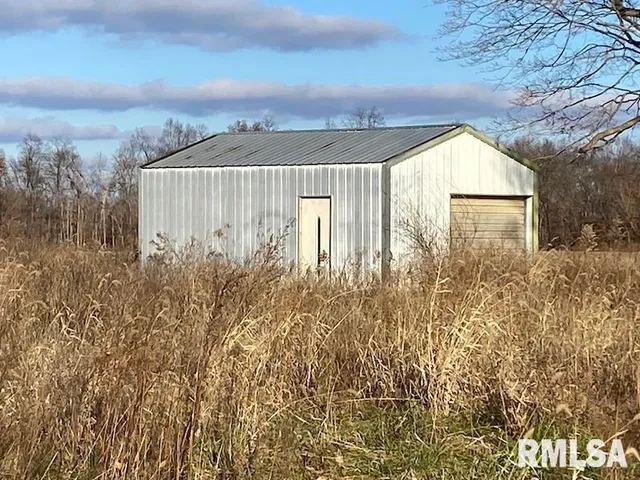 $515,000 | 12043 East 2170th Road, Marshall, IL 62441