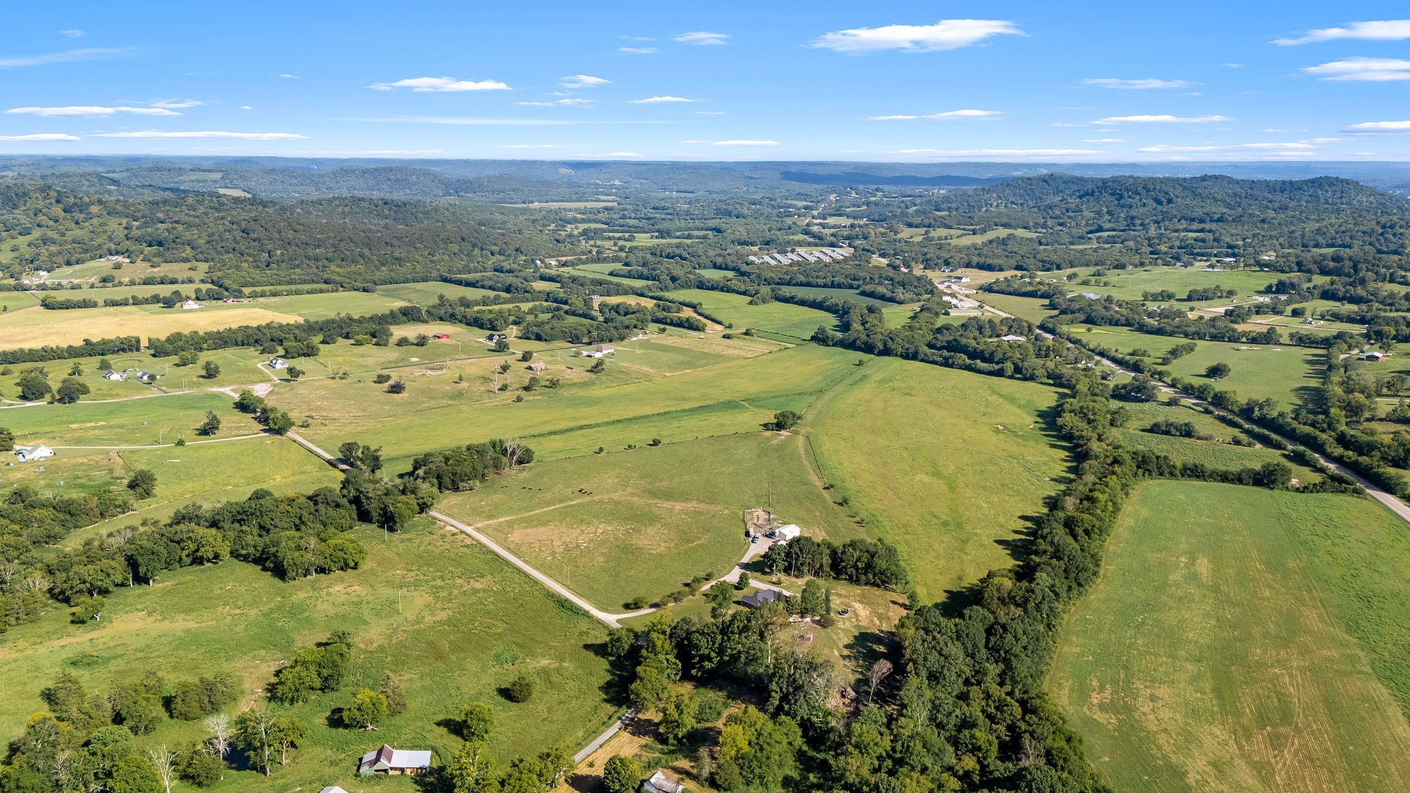 2811 Bert Watt Road Petersburg, TN 37144 - Photo 5 of 83