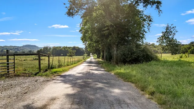 $699,000 | 2811 Bert Watt Road, Petersburg, TN 37144