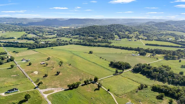 $699,000 | 2811 Bert Watt Road, Petersburg, TN 37144