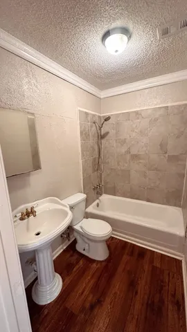 $1,595 | 507 North Houston, Webster, TX 77598