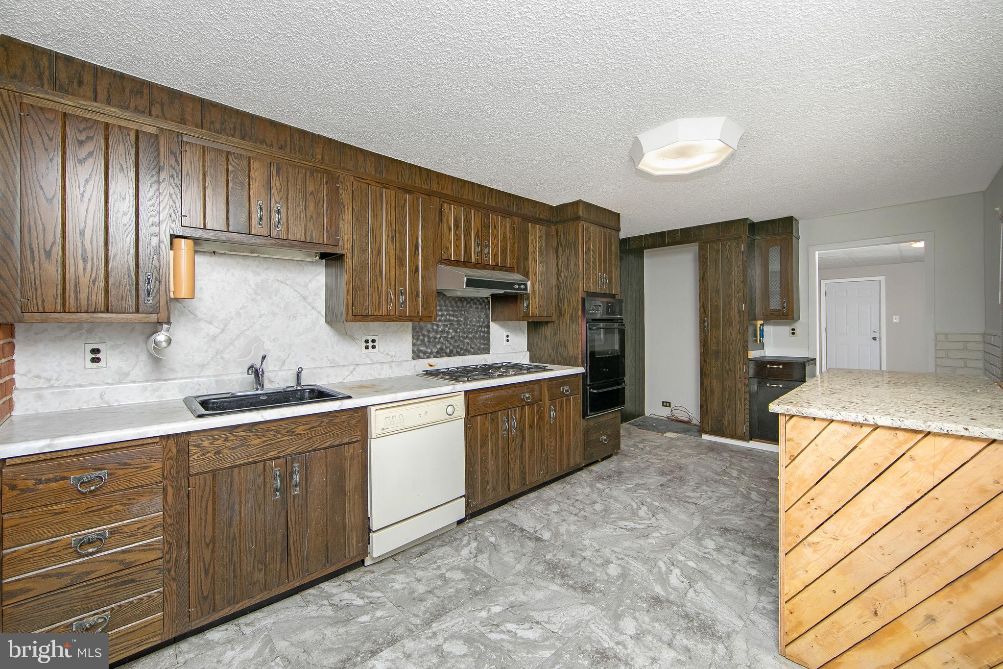 1632 Hurffville Road Sewell, NJ 08080 - Photo 14 of 48 Kitchen