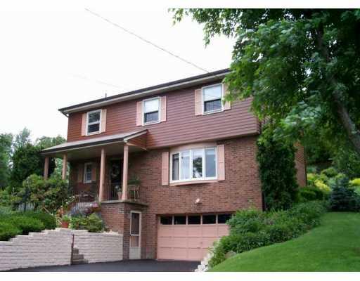 1244 Silver Lane McKees Rocks, PA 15136 - Photo 1 of 8