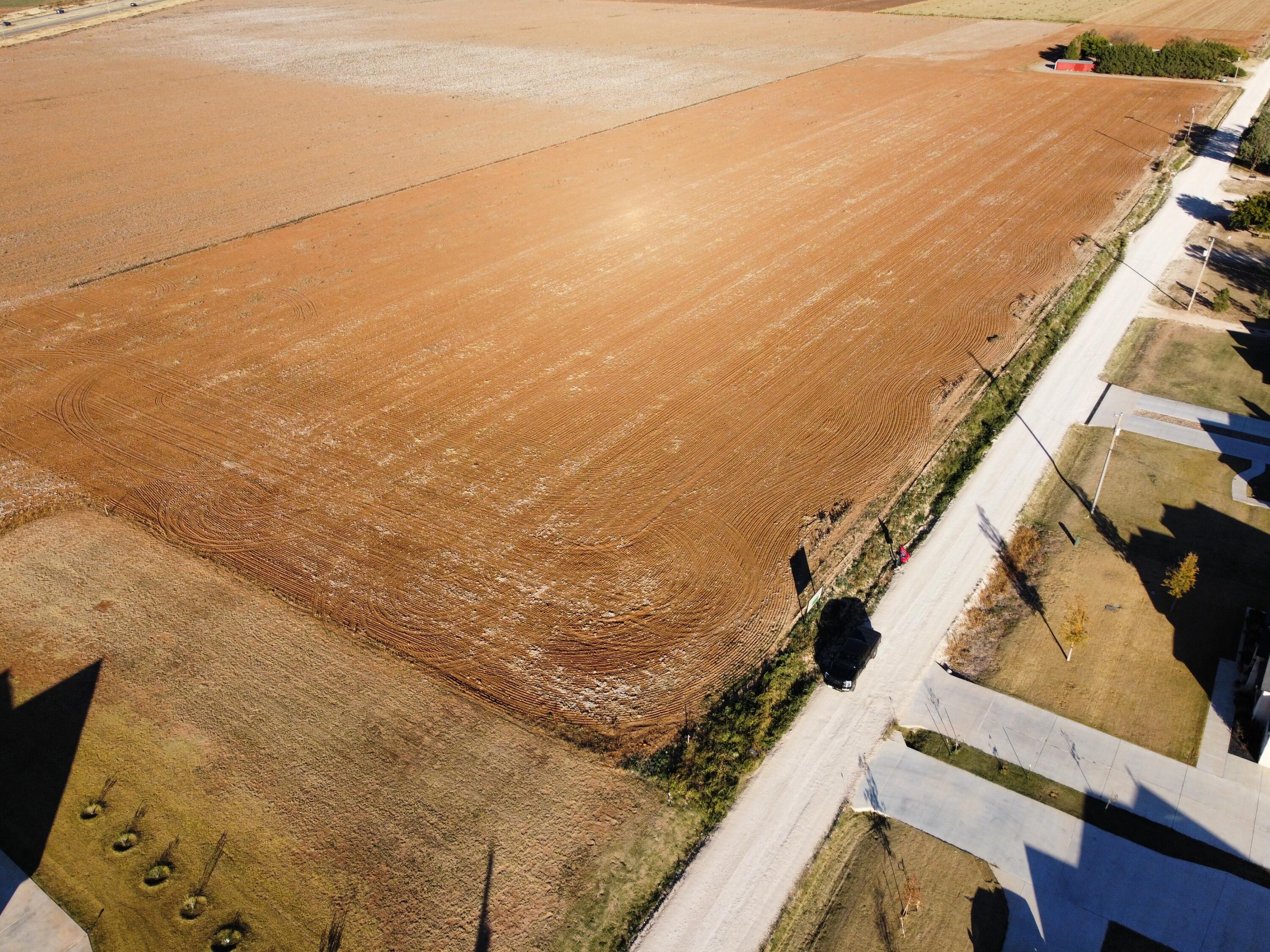 6631 Tiger Road Ropesville, TX 79358 - Photo 3 of 5 view of an ocean