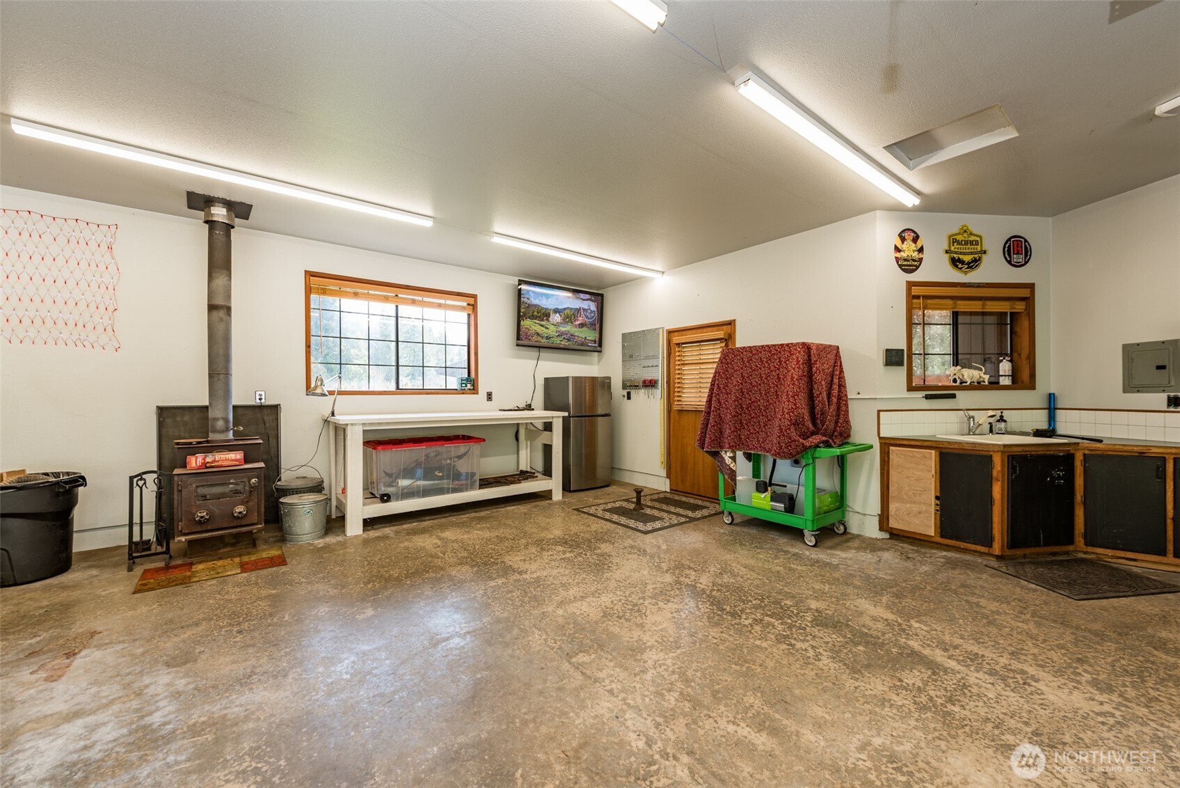 373 Benson Road Port Angeles, WA 98363 - Photo 19 of 40 Gallery Image 19