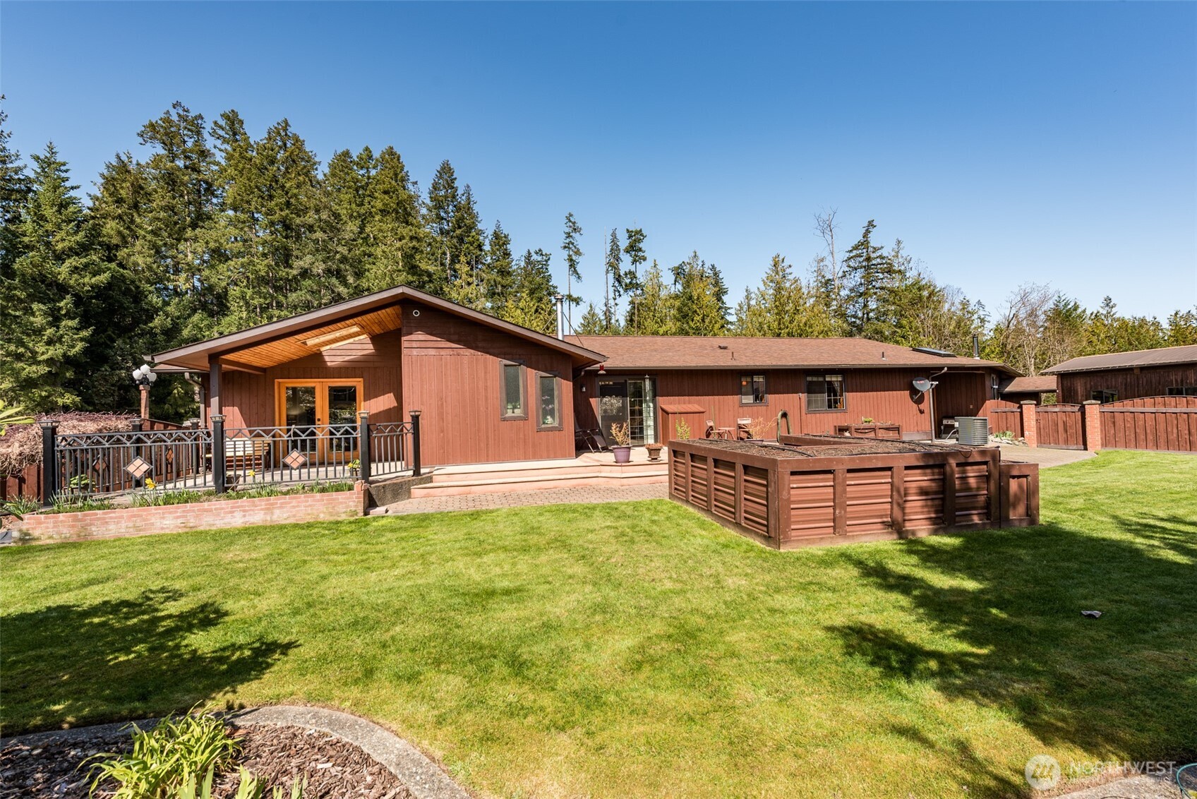 373 Benson Road Port Angeles, WA 98363 - Photo 35 of 40 Gallery Image 35