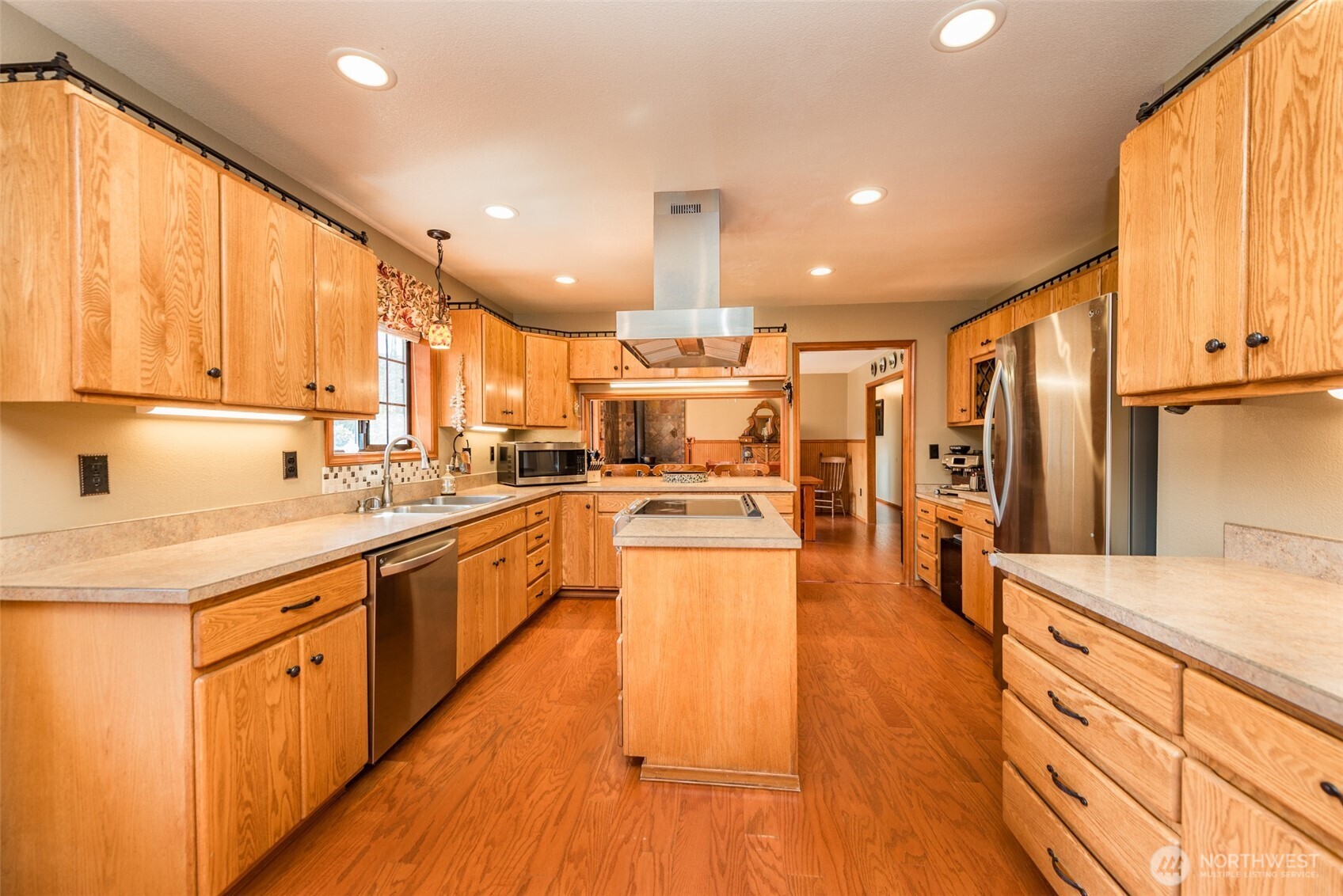 373 Benson Road Port Angeles, WA 98363 - Photo 7 of 40 Gallery Image 7