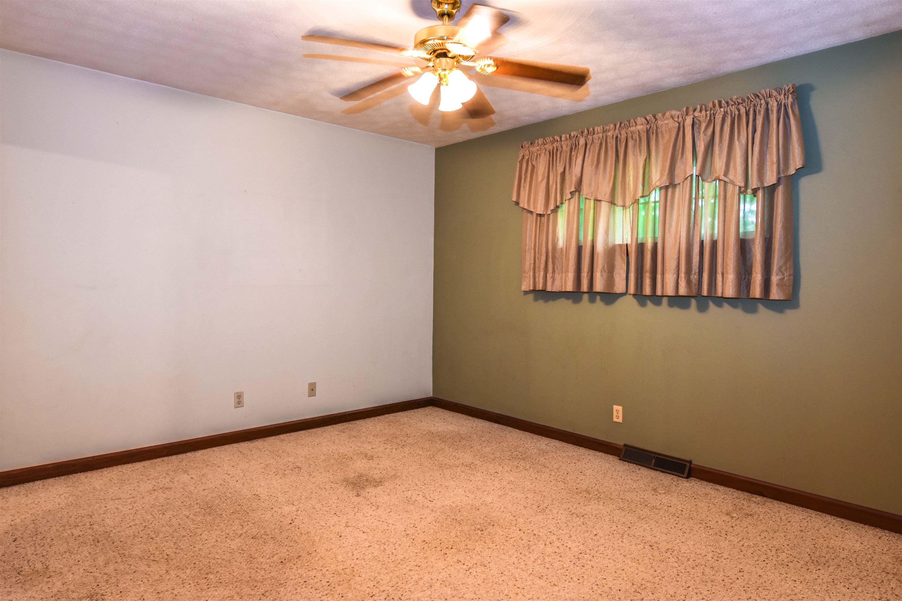 1597 Newmans Branch Road Milton, WV 25541 - Photo 18 of 29 Gallery Image 18