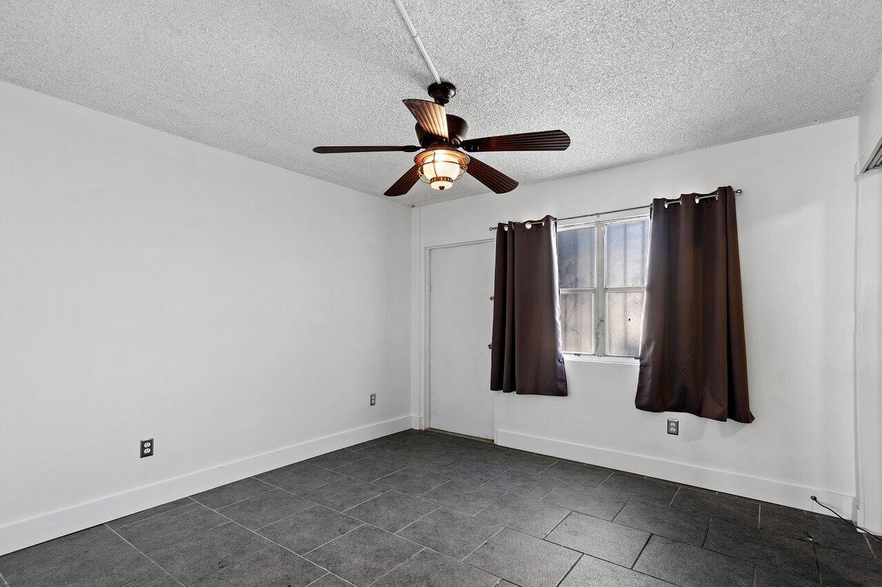 1100 Alton Road, Unit 2E Miami Beach, FL 33139 - Photo 7 of 15 004-1100AltonRoad-MiamiBeach-FL-33139-SM
