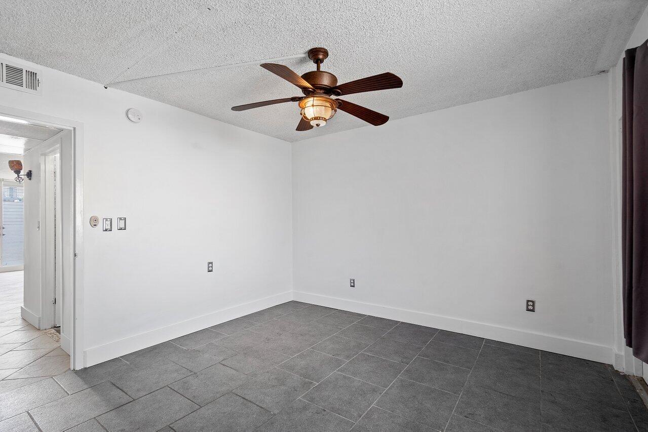 1100 Alton Road, Unit 2E Miami Beach, FL 33139 - Photo 8 of 15 005-1100AltonRoad-MiamiBeach-FL-33139-SM