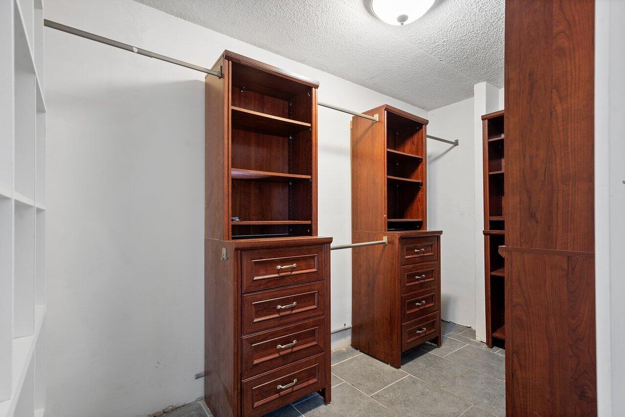 1100 Alton Road, Unit 2E Miami Beach, FL 33139 - Photo 9 of 15 006-1100AltonRoad-MiamiBeach-FL-33139-SM