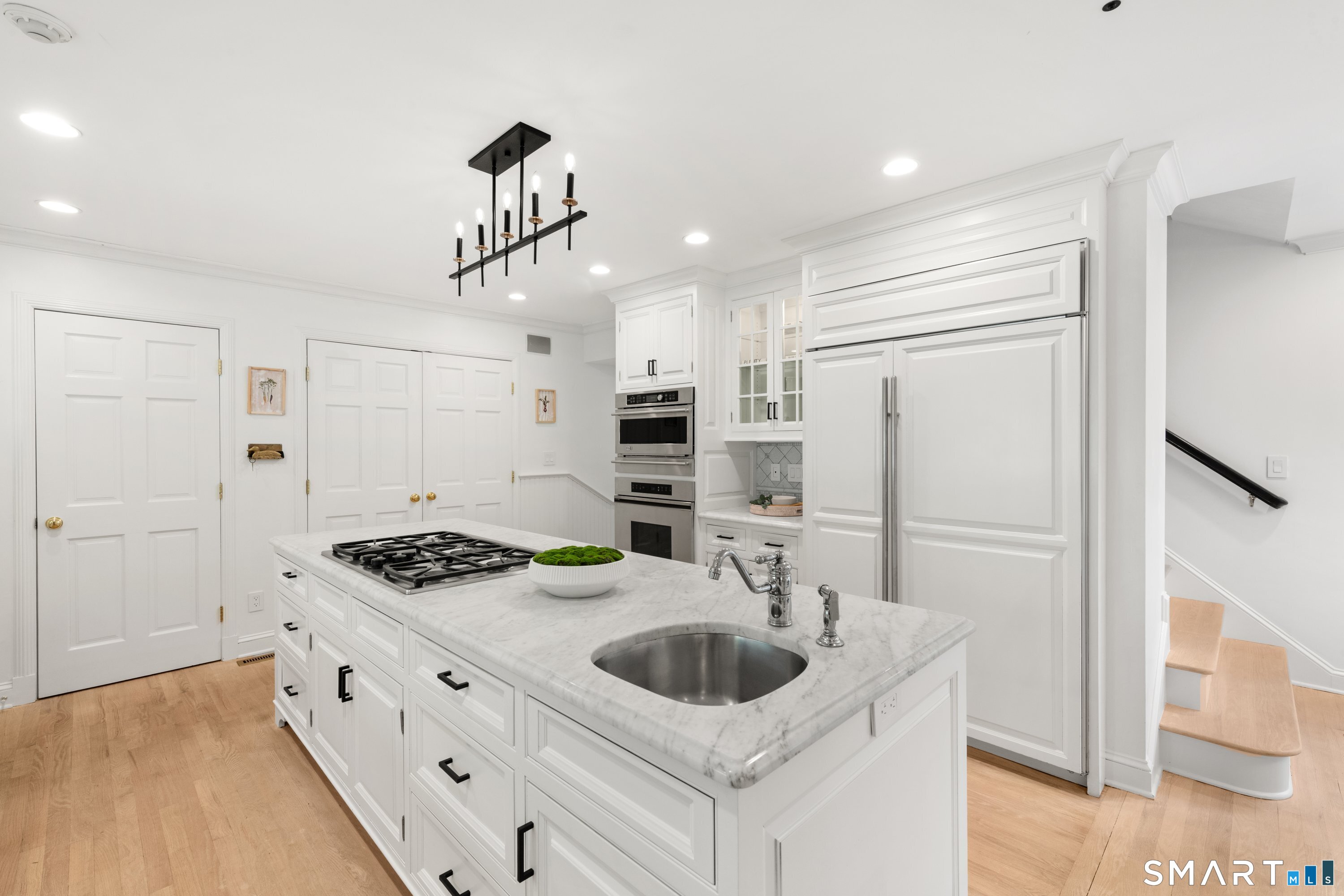 18 Silver Brook Road Westport, CT 06880 - Photo 5 of 25 Gallery Image 5