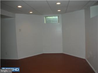 7641 Levis Road Cheltenham, PA 19012 - Photo 5 of 10 Family Room