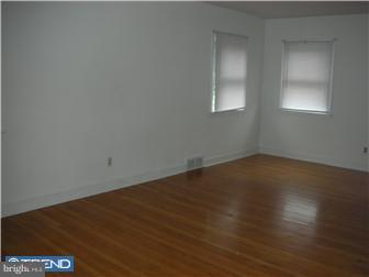 7641 Levis Road Cheltenham, PA 19012 - Photo 7 of 10 Bedroom - Main