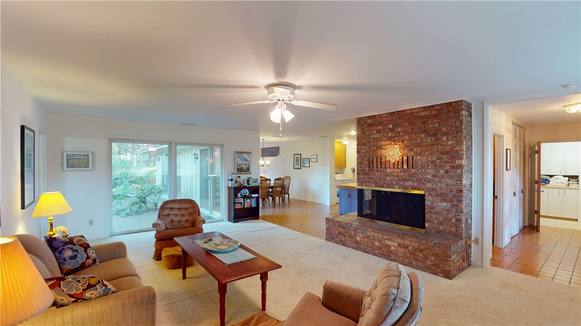 305 Old Plantation Road Jekyll Island, GA 31527 - Photo 3 of 29