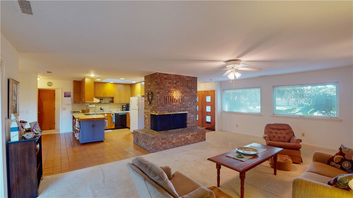 305 Old Plantation Road Jekyll Island, GA 31527 - Photo 4 of 29