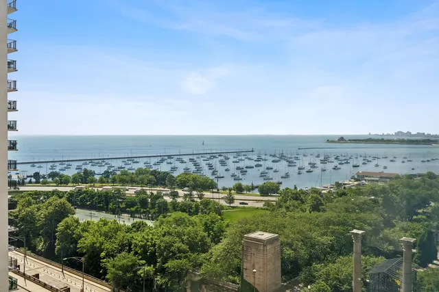 $599,500 | 360 East Randolph Street, Unit 1208, Chicago, IL 60601