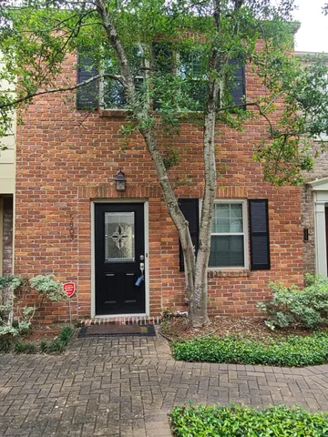 $1,950 | 5803 Doliver Drive, Unit 67, Houston, TX 77057