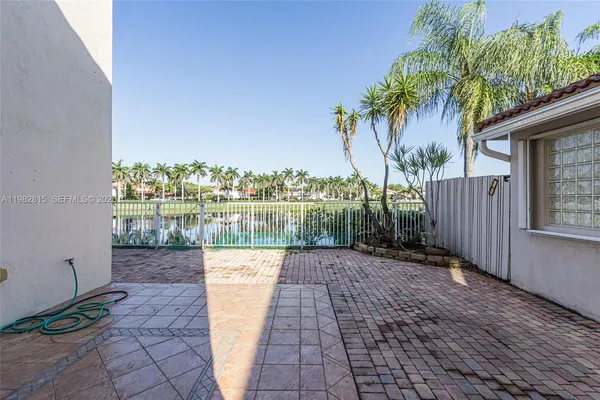 $4,500 | 1560 Seagrape Way, Hollywood, FL 33019