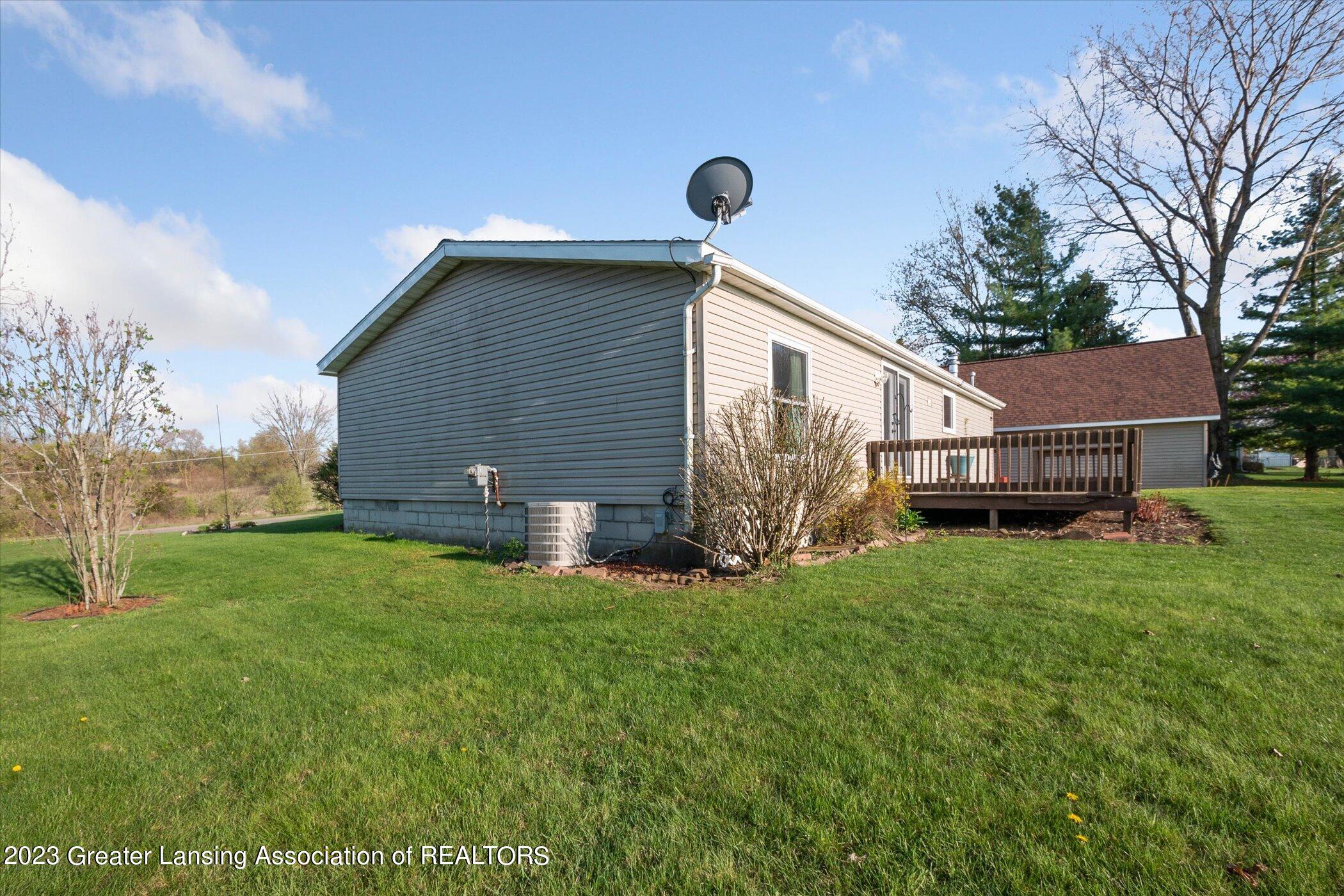 915 North Canal Road Eaton Rapids, MI 48827 - Photo 26 of 31 31-915-N-Canal-Rd-Eaton-Rapids-MI-48827-