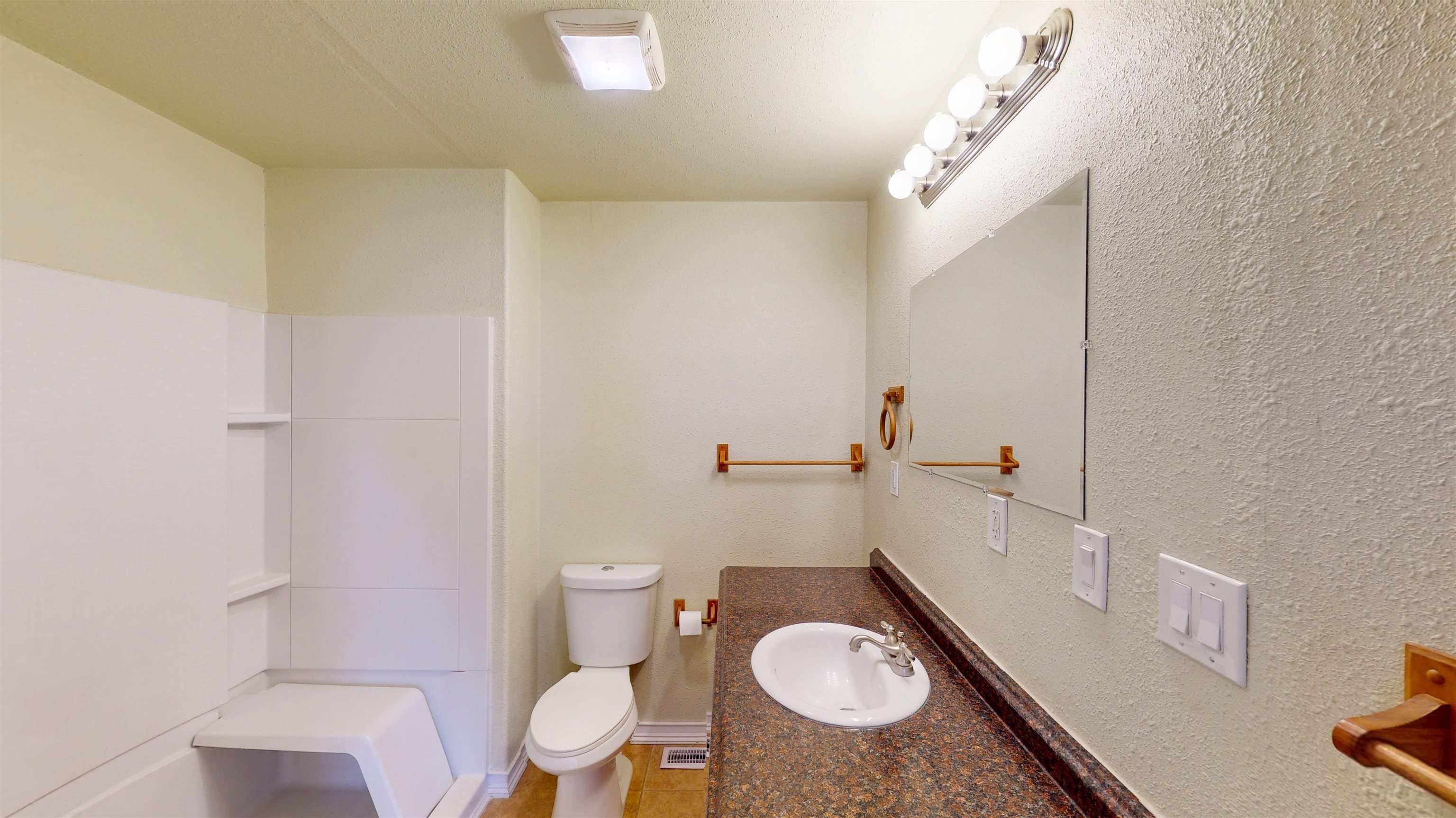 1376 N Road Loma, CO 81524 - Photo 16 of 42 Gallery Image 16