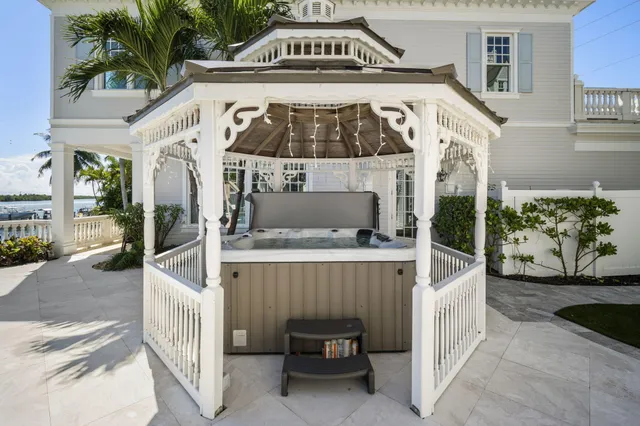 $29,450,000 | 17667 Southeast Federal Highway, Jupiter, FL 33469