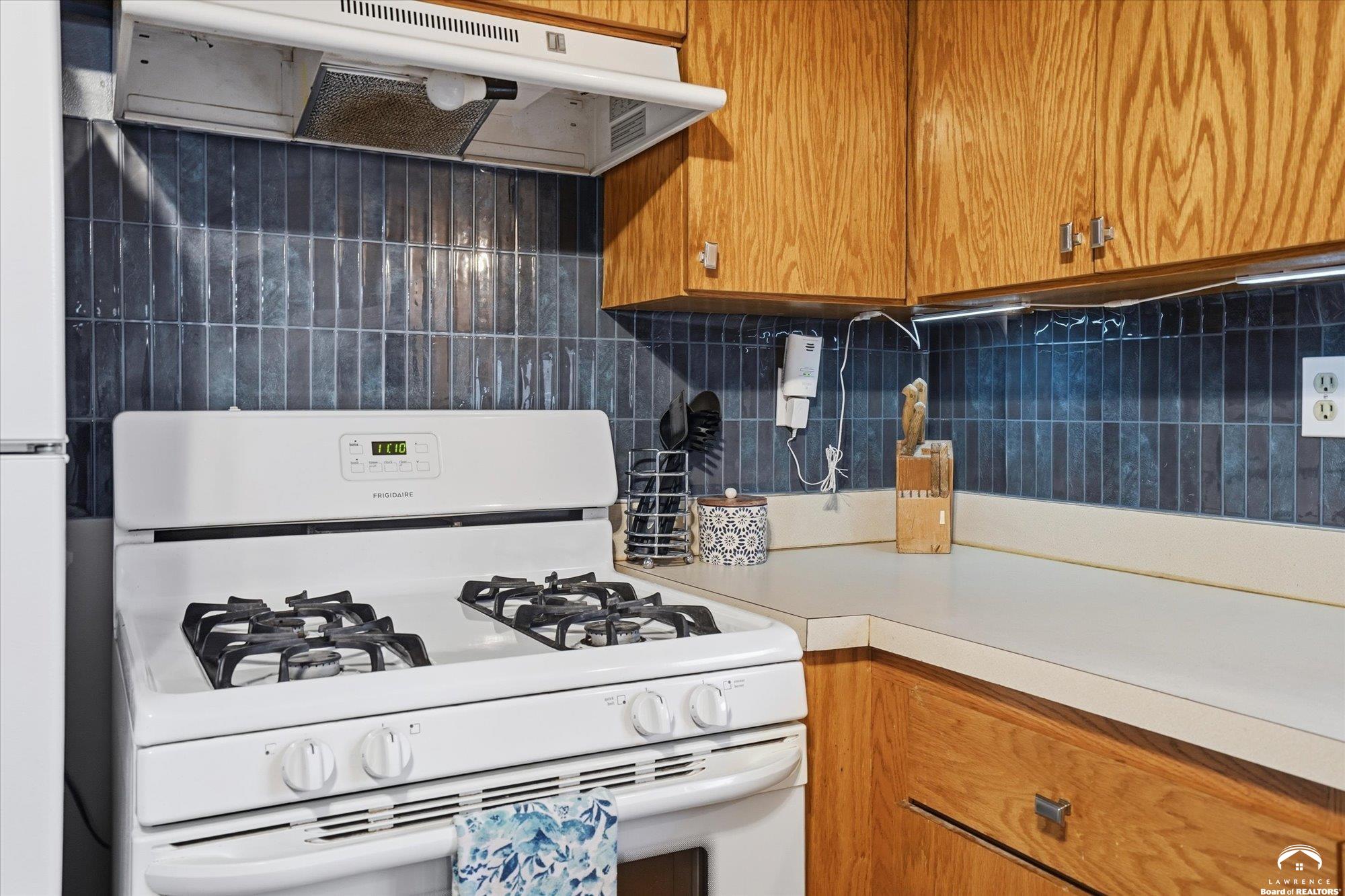 230 Elmore Street Lecompton, KS 66050 - Photo 14 of 32