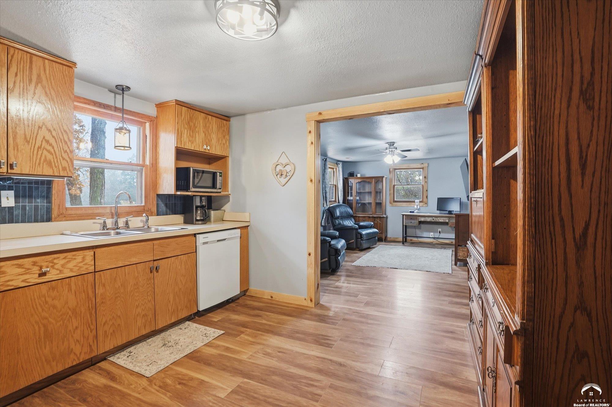 230 Elmore Street Lecompton, KS 66050 - Photo 15 of 32