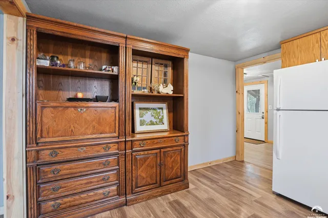 $164,500 | 230 Elmore Street, Lecompton, KS 66050