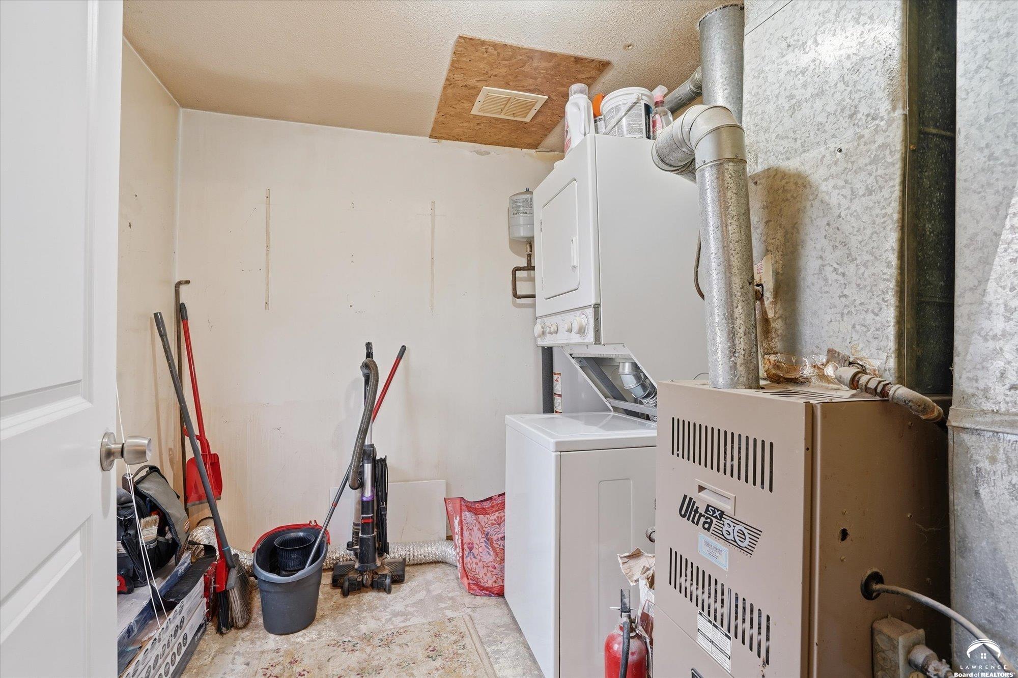 230 Elmore Street Lecompton, KS 66050 - Photo 24 of 32