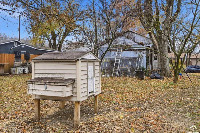 $164,500 | 230 Elmore Street, Lecompton, KS 66050