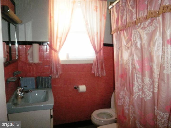 1445 Watson Road Sharon Hill, PA 19079 - Photo 10 of 19 Gallery Image 10