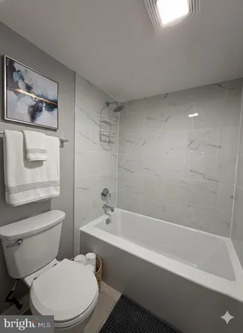 $1,599 | 75 South Reynolds Street, Unit 306, Alexandria, VA 22304