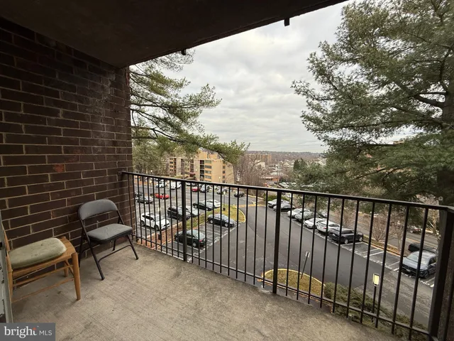 $1,599 | 75 South Reynolds Street, Unit 306, Alexandria, VA 22304